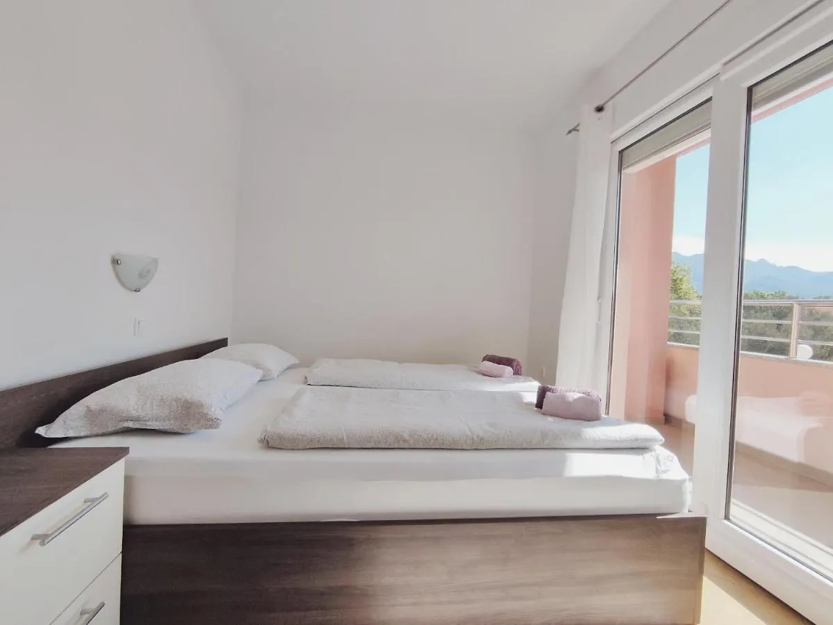 Apartments Marta Seline