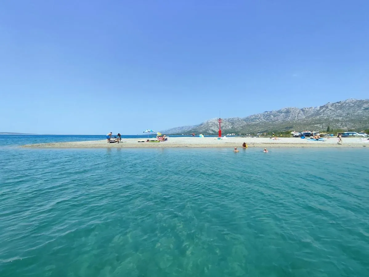 Apartments Marta Seline Croatia