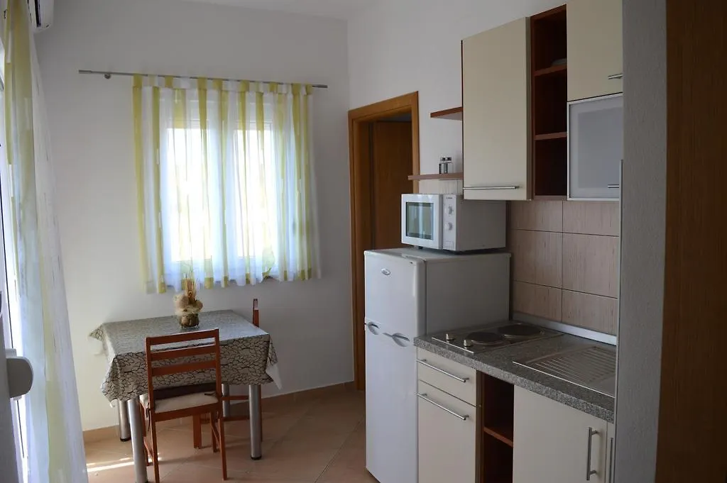 Apartments Marta Seline 0*,  Croatia